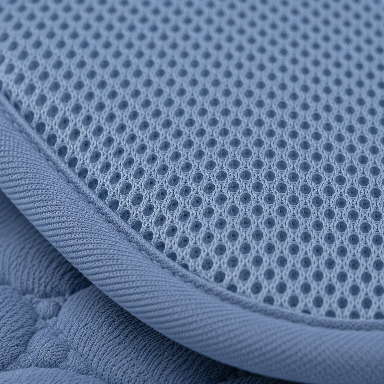 Frostie™ Cooling Mat - Instant Heat Relief for Dogs - Frostie & Co.